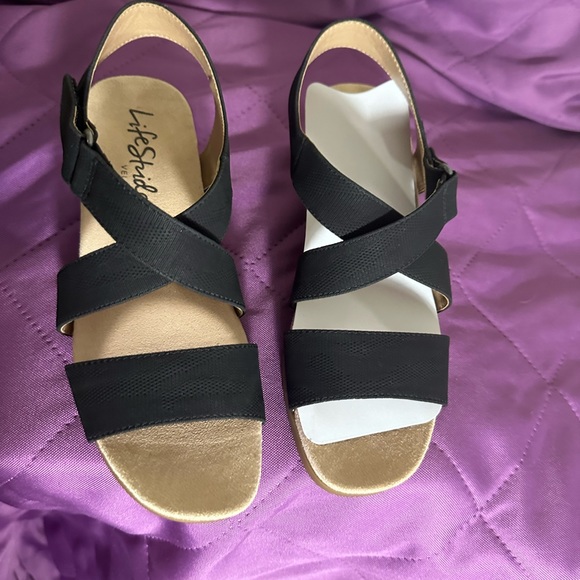 Stride rite black sandals size 7 - Picture 3 of 6